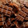 Шоколад захищає від жиру на талії
