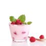 Дієтолог назвала корисну заміну йогурту із фруктовим наповнювачем