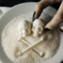 Вчені довели, що цукор набагато небезпечніший за сіль
