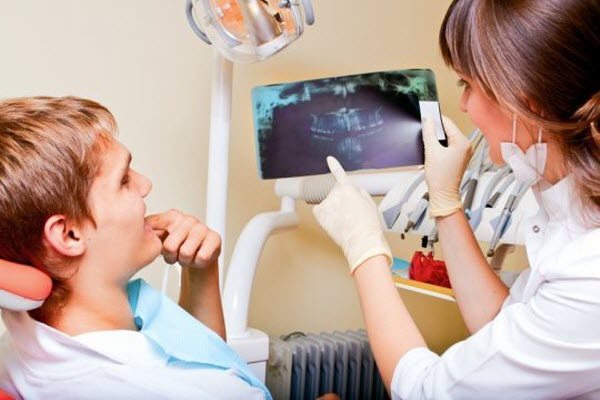 5 хитрощів приватного стоматолога: як на вас заробляють гроші