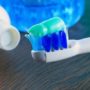 Зубні пасти не приносять користі для лікування і профілактики карієсу