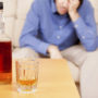 Сон людини впливає на схильність до алкоголізму