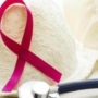 Зайва вага, аборти, вік: онколог розповів про фактори, що ведуть до раку грудей