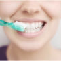 Стоматолог назвав п’ять частих помилок при чищенні зубів