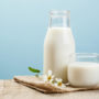 Чи допомагає молоко при болях у шлунку?