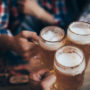 Вчені спростували міф про охолоджуючий ефект холодного пива в спеку