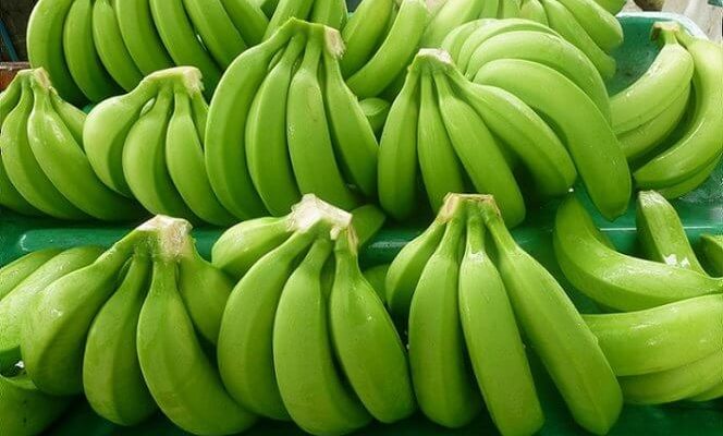 Зелені банани