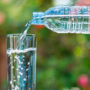 Вчені: питво води може посилити схильність до раку кишечника