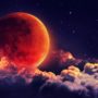 “Кривавий місяць”. Як вплине на здоров’я найдовше місячне затемнення