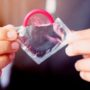 Презервативи: як правильно використовувати і від чого вони не захищають