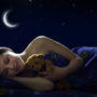 Медики розповіли про вплив пози людини уві сні на її здоров’я