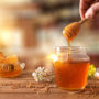 Названо 10 корисних властивостей меду