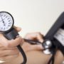 Експерти назвали 7 простих та перевірених способів знизити тиск без ліків