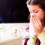Чому деякі люди вранці відчувають закладеність носа та кашель: лікар