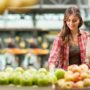 Названо 10 помилок, які здійснюють при виборі продуктів в супермаркеті