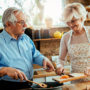 Хвороба Альцгеймера: 5 домашніх справ, які допомагають знизити ризик