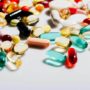Чому таблетки не допомагають: найчастіші помилки при прийомі ліків