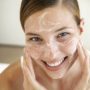 Фахівці розвінчали 5 поширених міфів про догляд за шкірою